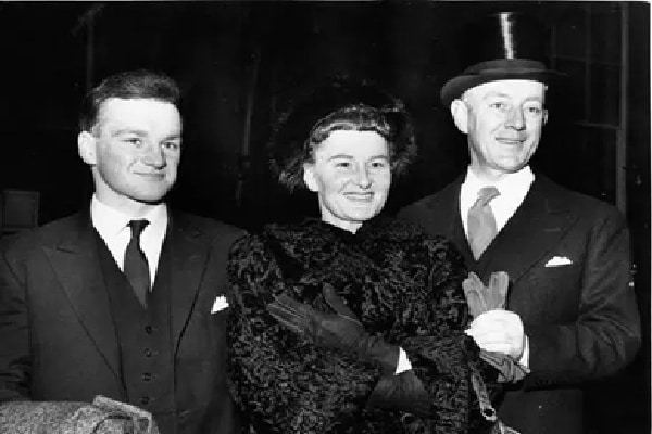 Who Is Merula Salaman