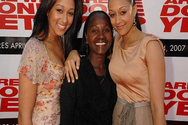 Who Is Darlene Renée Flowers Mowry